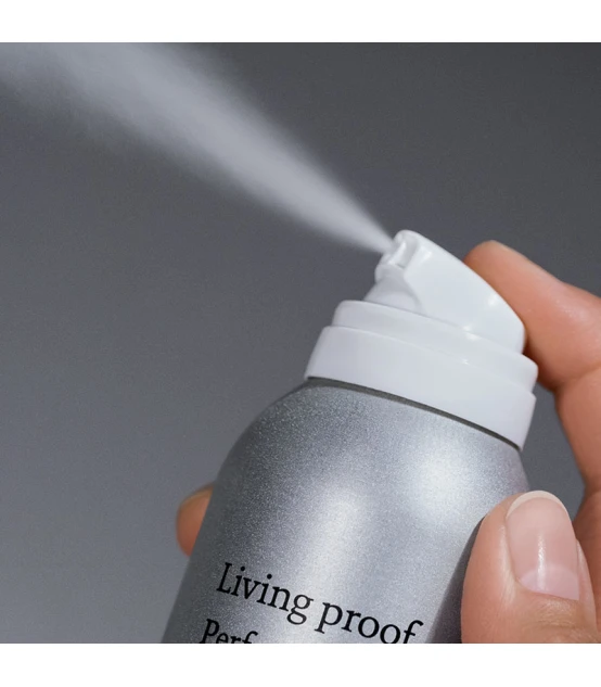 Living Proof Perfect Hair Day Advanced Clean Shampoo 198ml  | Celin...